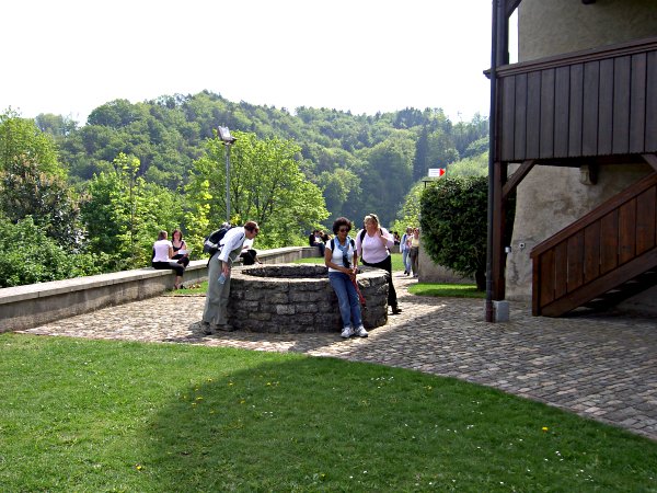 Image 01